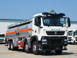 Sinotruk HOWO TX7 Flammable Liquid Tank Truck - Front 3/4 View