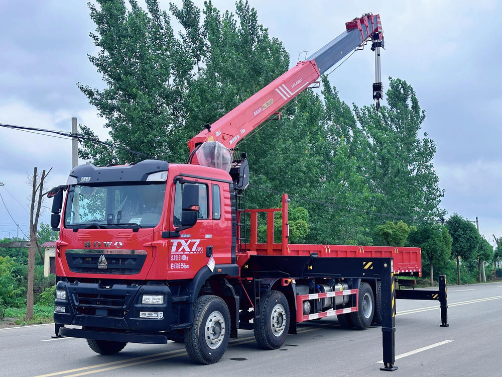 HOWO 8×4 16TPalfinger Telescopic Boom Crane