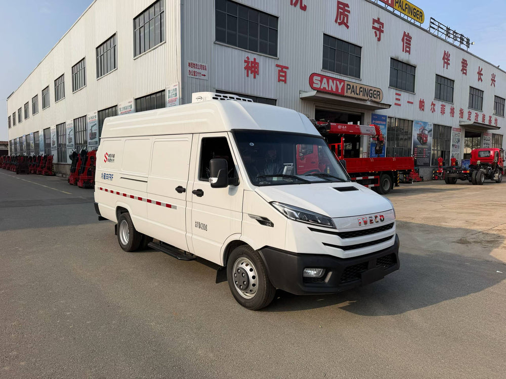 New Iveco Deyi V40 Long-Wheelbase High-Roof Refrigerated Van