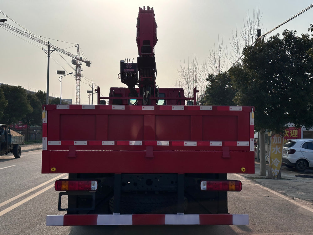 Sinotruk Howo TX 4×2 Changxing 8-ton Truck Mounted Crane