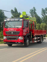 Howo Single‑axle 240HP Zoomlion 10‑ton Truck‑mounted Crane