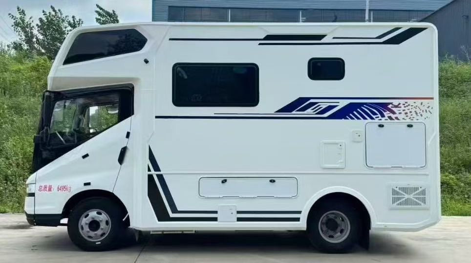 BYD T5 Flat Roof Camper Van with Front Overhead Bed