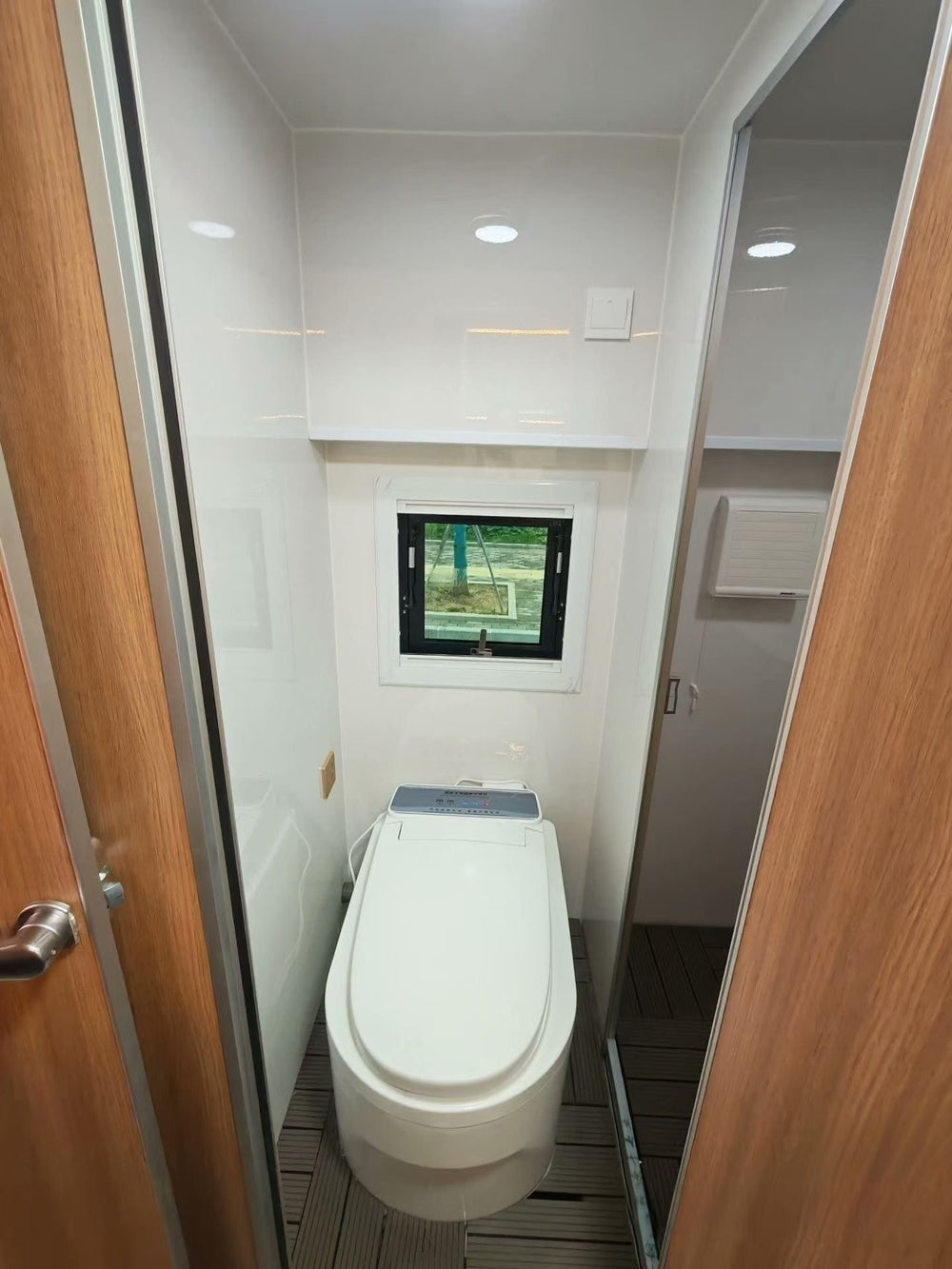 SINOTRUK HOWO PO‑R Expandable Pop‑up Motorhome
