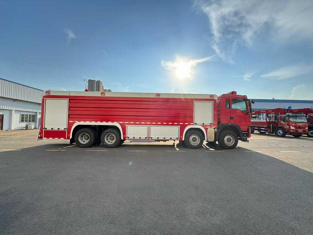 Howo 8×4 Water‑tank & Foam Fire Truck