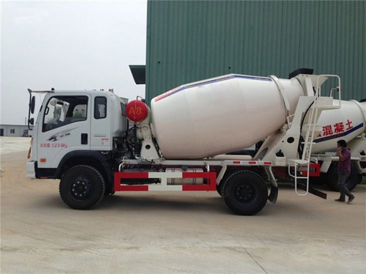 HOWO 4x2  14m³  Concrete Mixer Truck