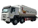 HOWO 8*4 40000L bulk feed truck