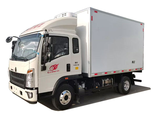 HOWO 4X2 Refrigerator Truck van length 4m