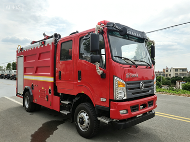 Dongfeng 4×4 5m³ Water Tank Fire Truck